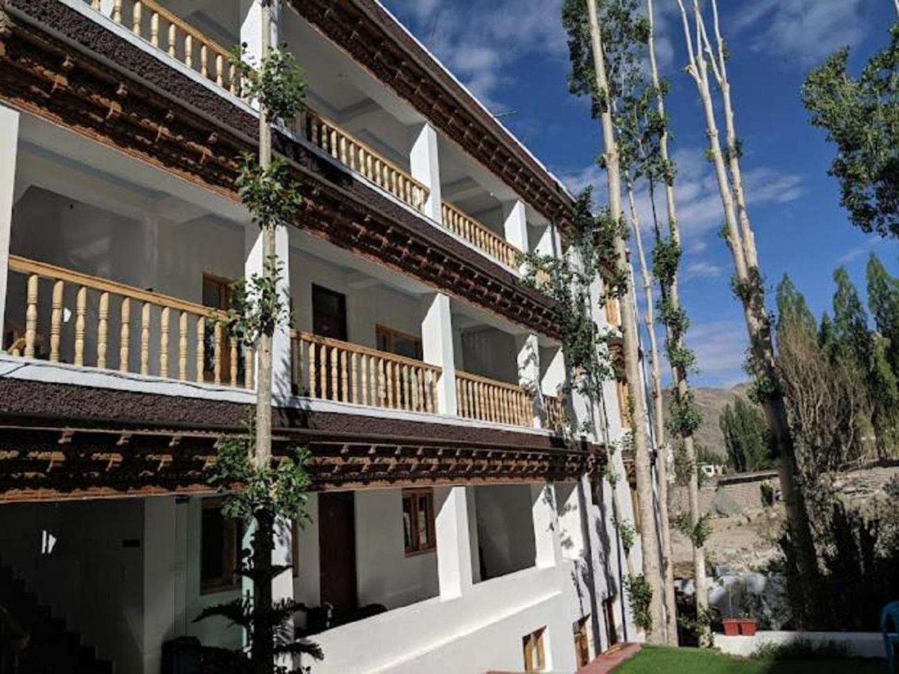 Hotel Ladakh Marvel Leh Kültér fotó